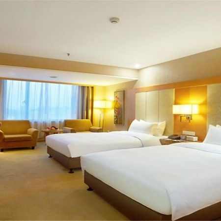 Hotel Park Residency Nilambūr Kültér fotó