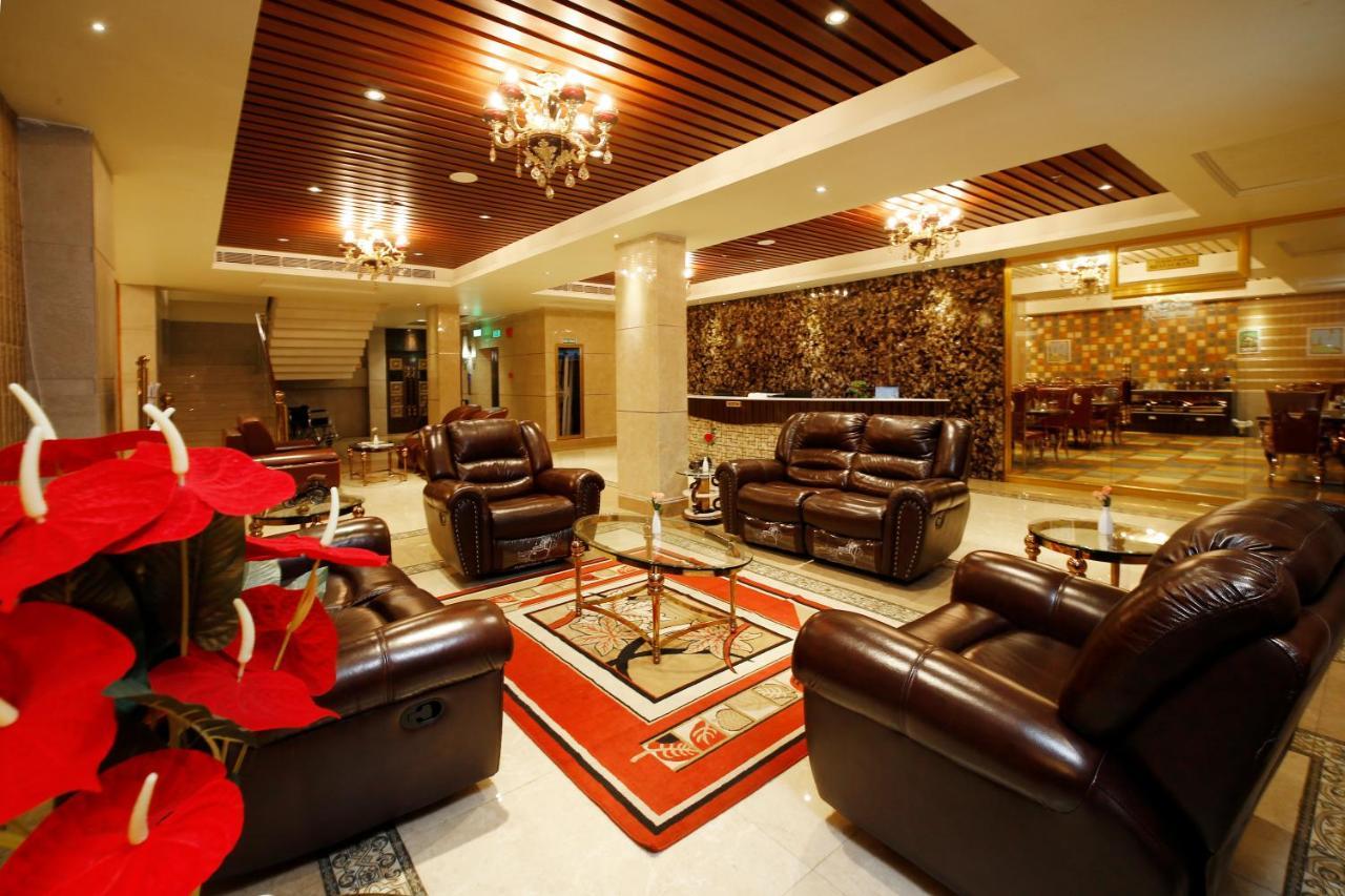 Hotel Park Residency Nilambūr Kültér fotó